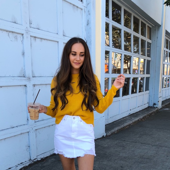 Sweater - Picture 1 of 2